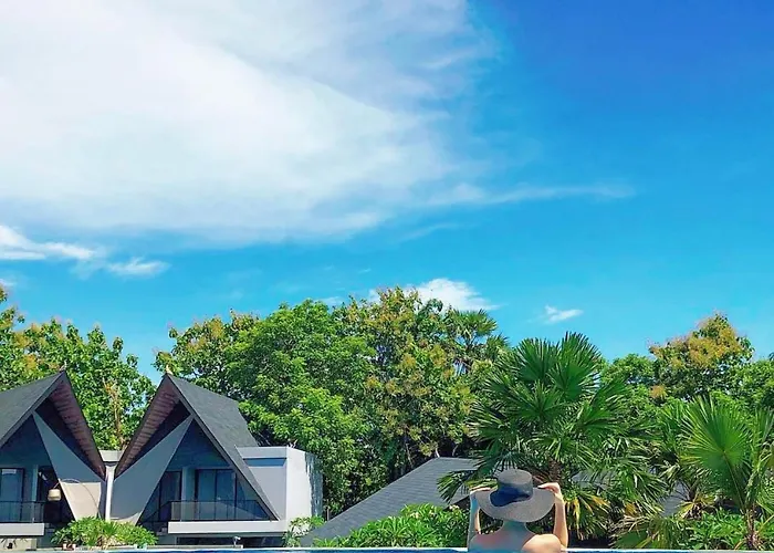 Dancing With Expansive Vanishing Edge Pool Villa Nusa Dua (Bali)