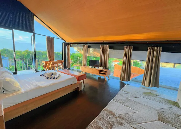 Villa Dancing With Expansive Vanishing Edge Pool