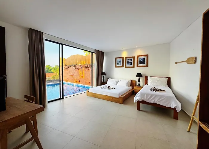 Dancing With Expansive Vanishing Edge Pool Nusa Dua (Bali)