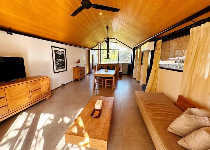 Dancing With Expansive Vanishing Edge Pool Villa *